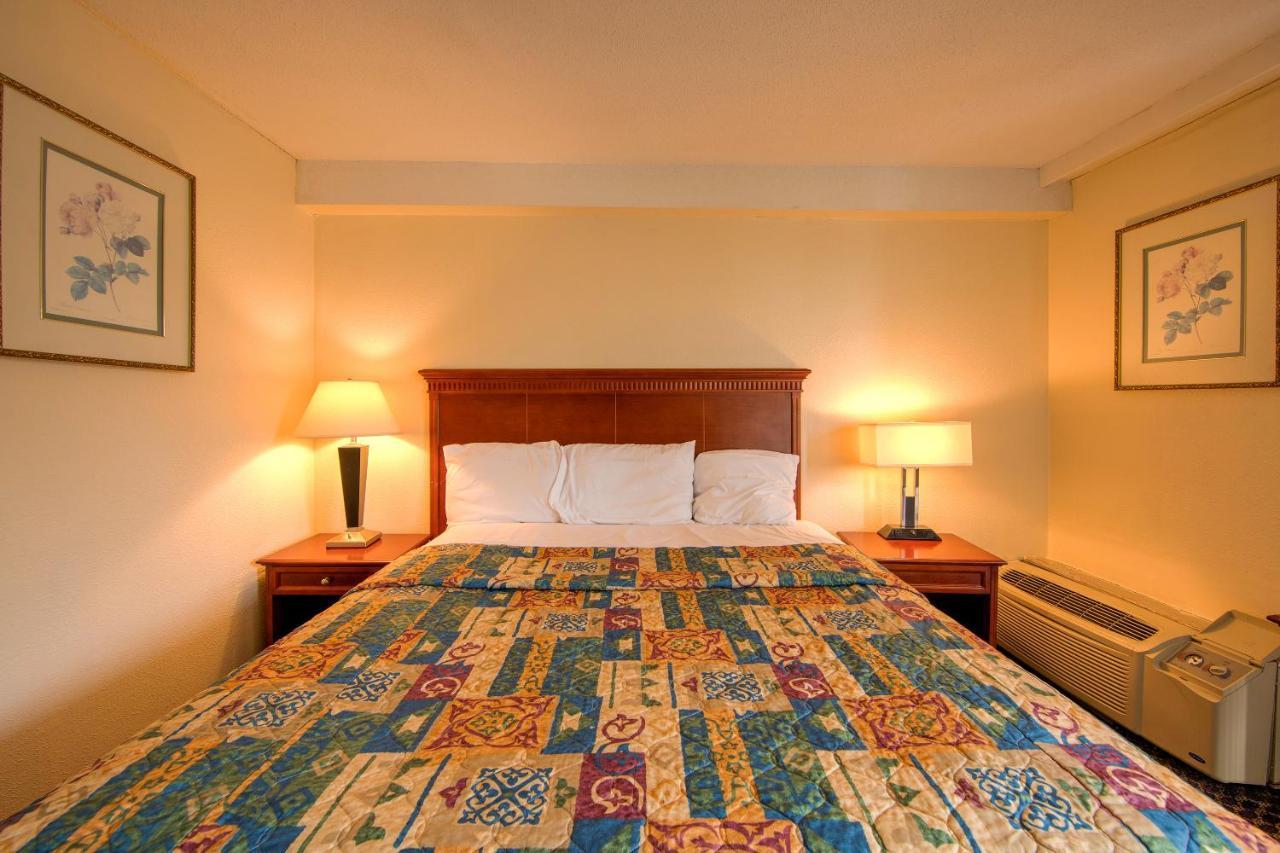 Travel Inn Petersburg Dış mekan fotoğraf