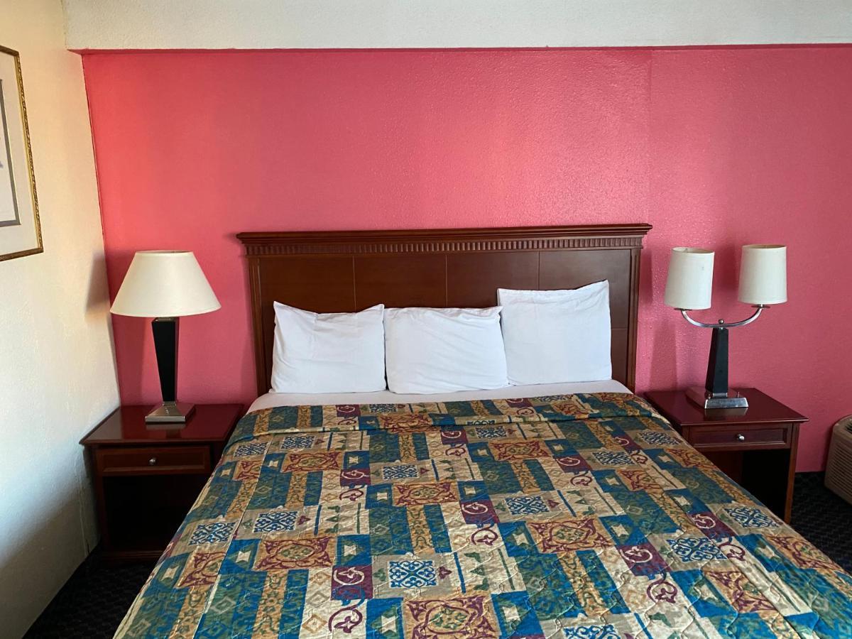Travel Inn Petersburg Dış mekan fotoğraf