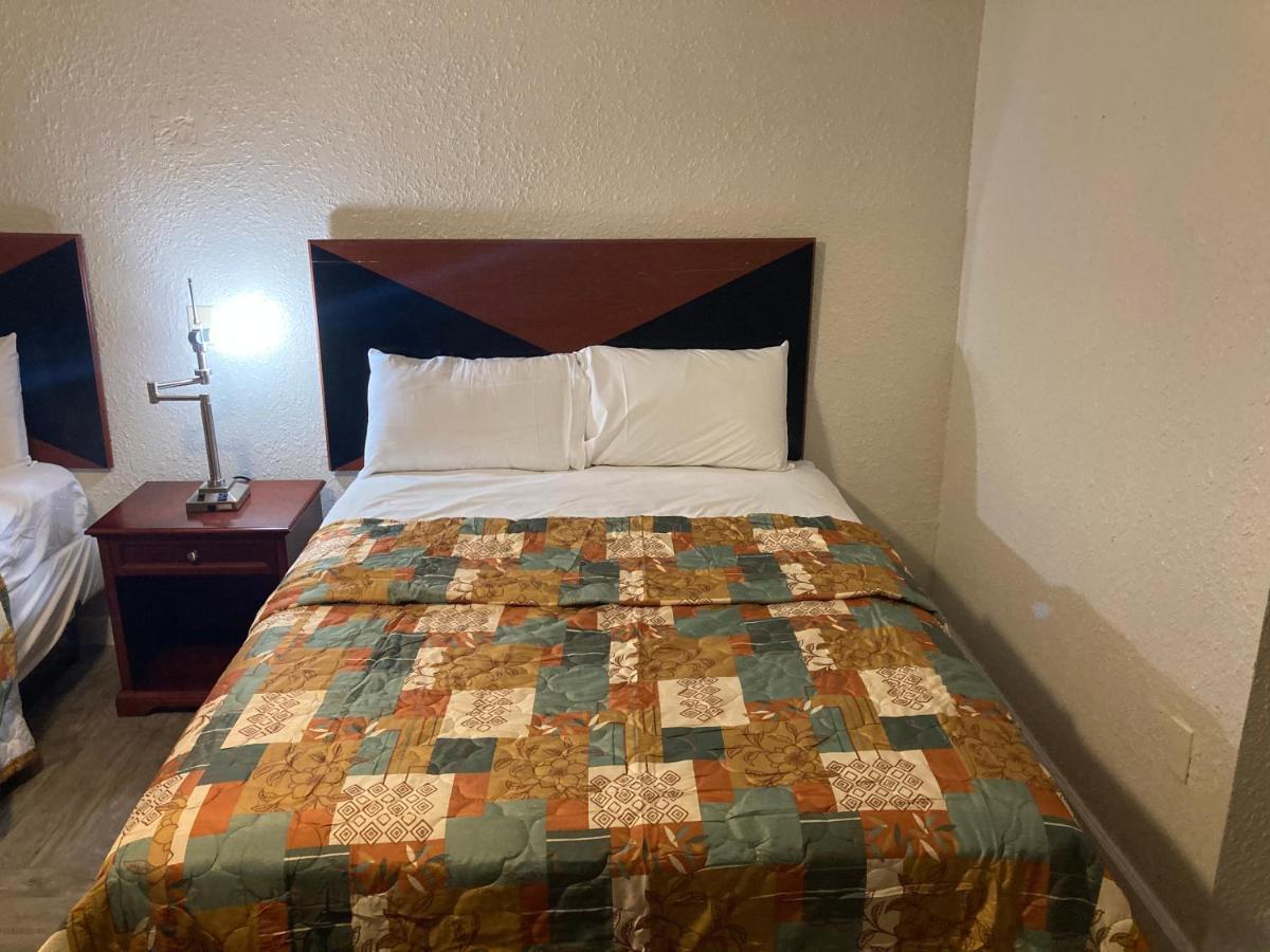 Travel Inn Petersburg Dış mekan fotoğraf