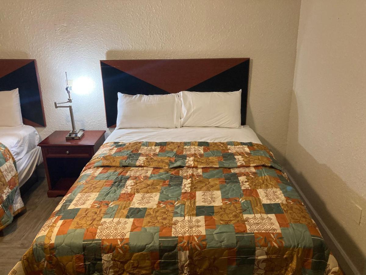 Travel Inn Petersburg Dış mekan fotoğraf