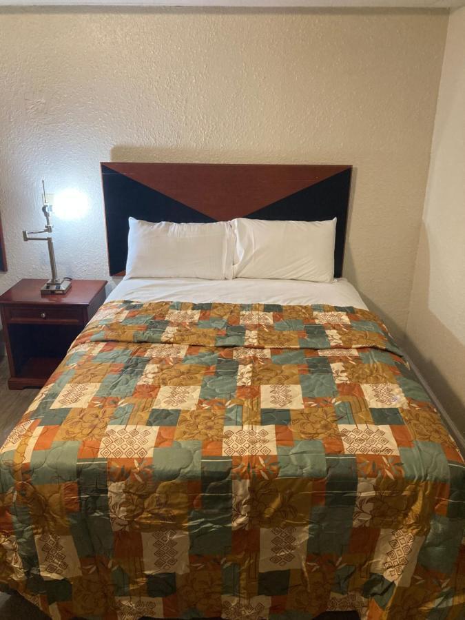 Travel Inn Petersburg Dış mekan fotoğraf