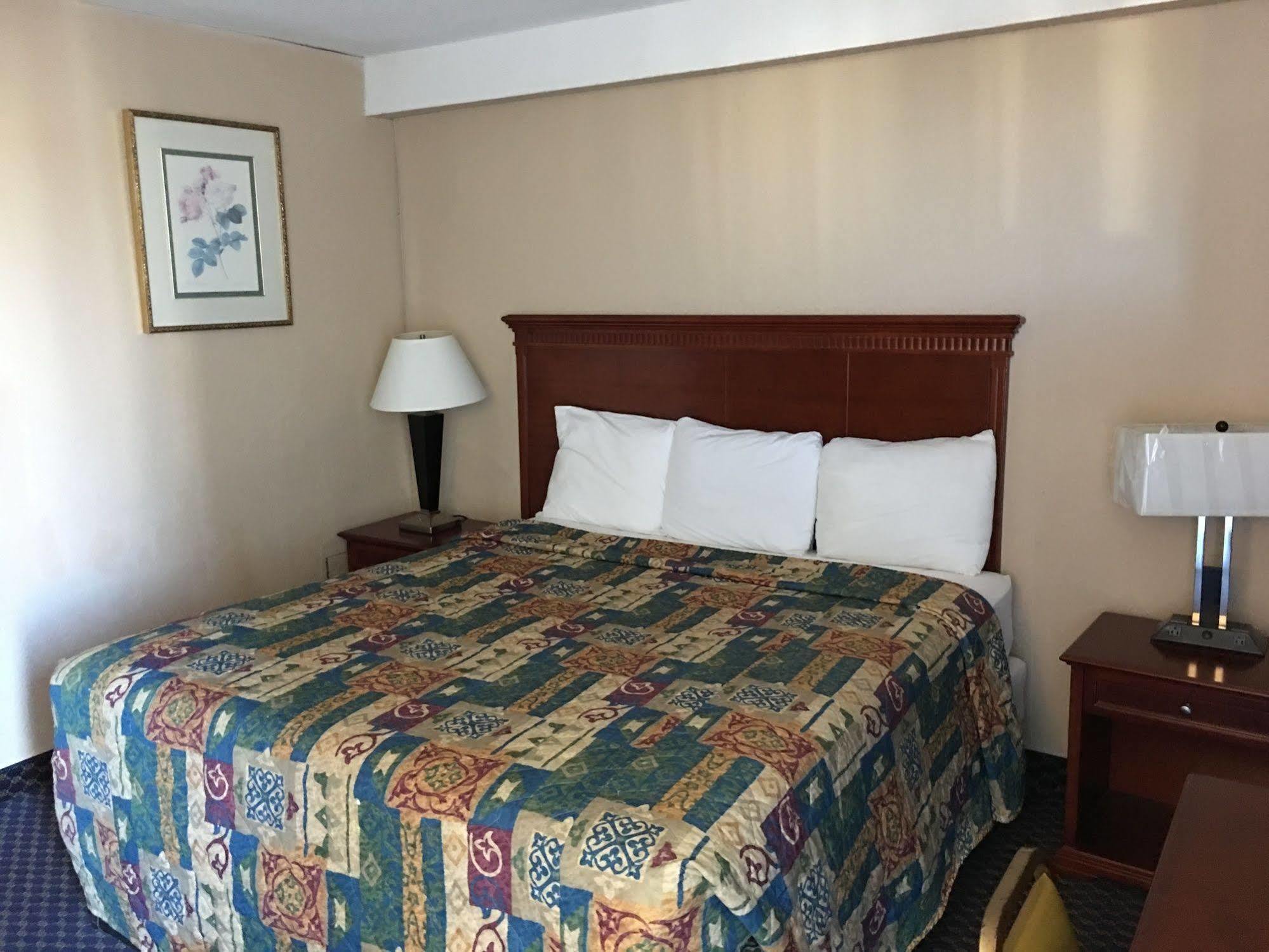 Travel Inn Petersburg Dış mekan fotoğraf