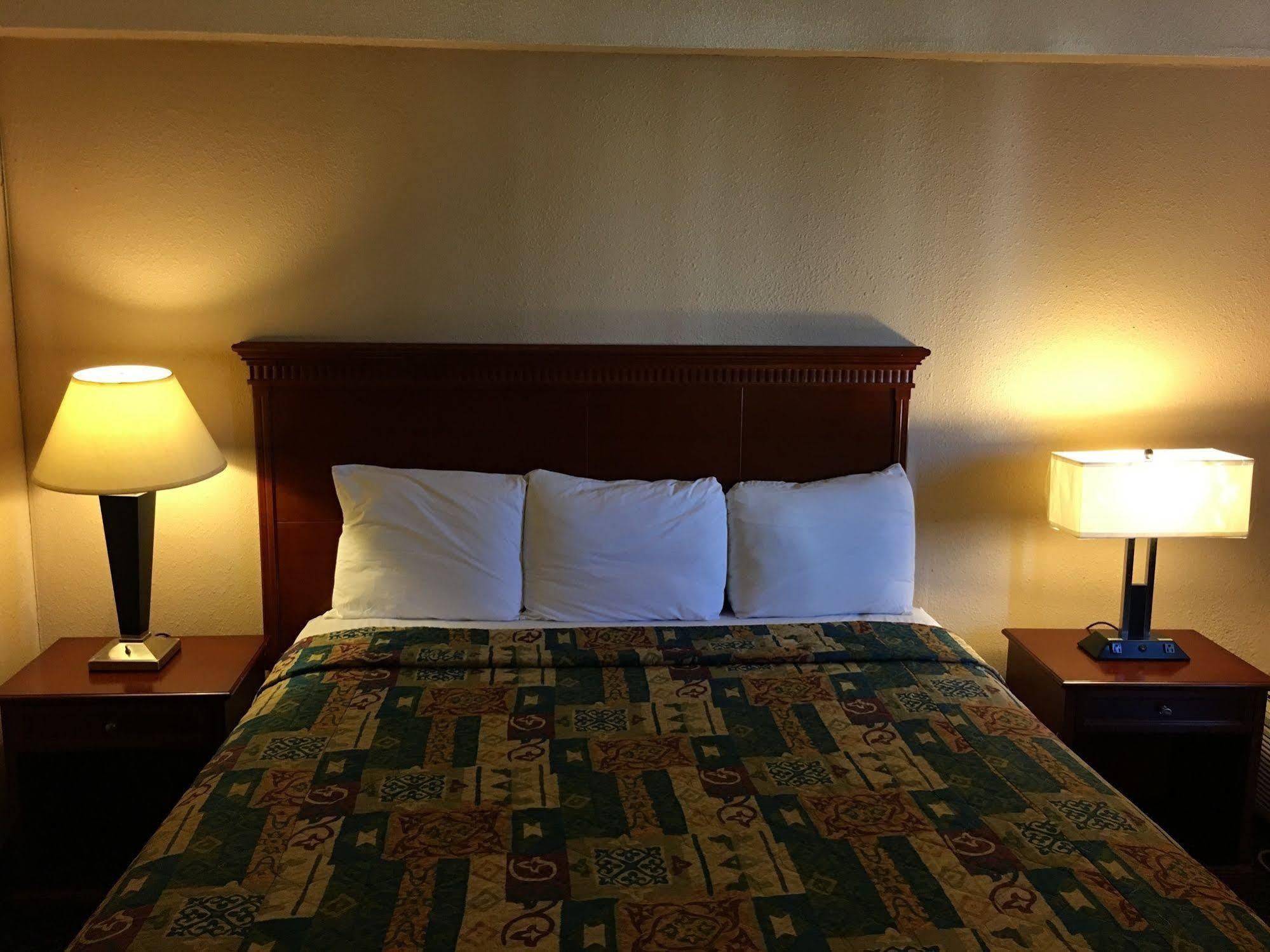 Travel Inn Petersburg Dış mekan fotoğraf