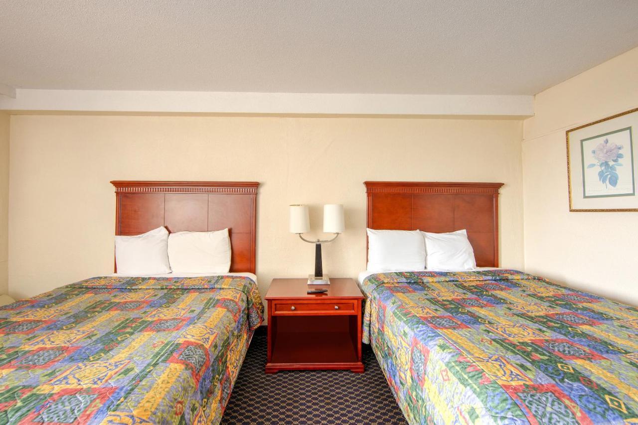 Travel Inn Petersburg Dış mekan fotoğraf